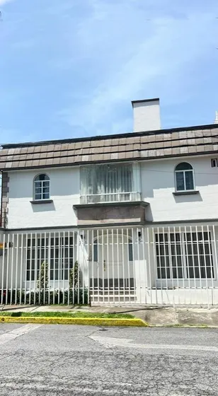 Venta De Casa En La Colonia Valle Don Camilo Toluca