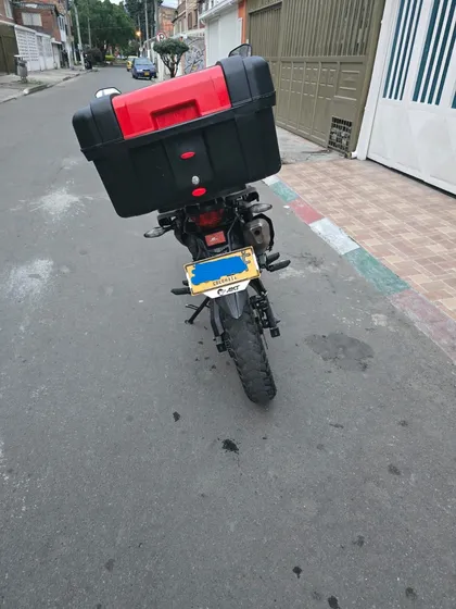 Akt Ttr200 Negra Unico Dueño 