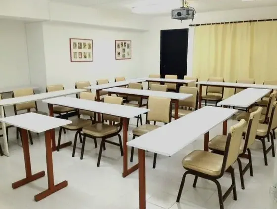 Alquiler De Salon Para Cursos O Talleres - Torre Profesional La California 34m2