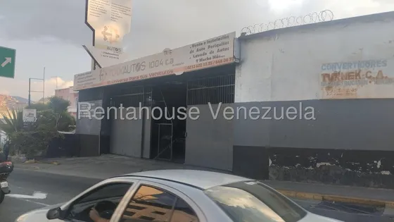 Se Ofrece En Alquiler Extraordinario Y Productivo Local Comercial Ubicado En La Parroquia Santa Rosalia