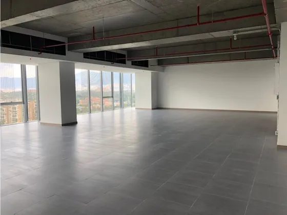 Se Vende Oficina En Centro Empresarial Elemento