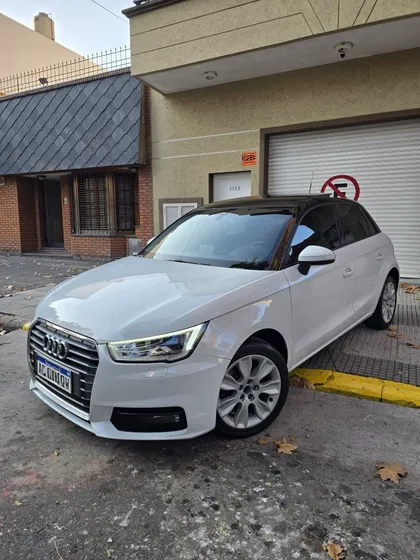 Audi A1 1.4 Tfsi Stronic 125cv