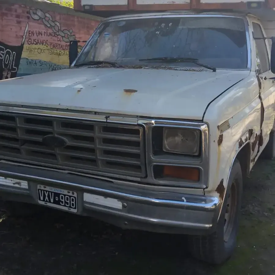 Ford F-100 GNC, Recently Renewed GNC Seal, Registered Owner