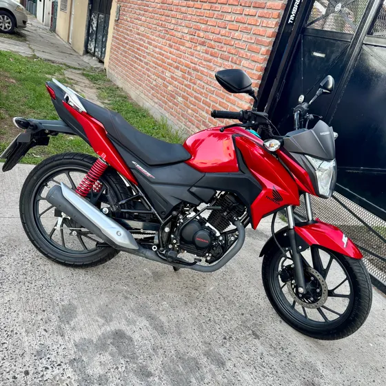 Vendo Honda Twister 125cc Inmaculada!! Año 2024!!