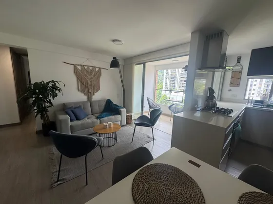 Arriendo Apartamento En Loma De Las Brujas