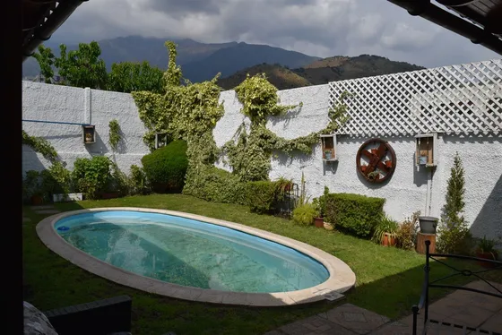 Casa 287mt / 125 3 D 3 B Jardines De La Viña, En Condominio