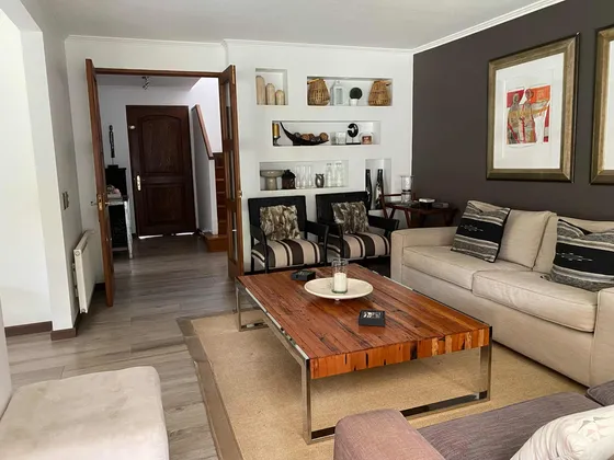 Venta Directa Dueño Condominio Calle Los Alpes En La Dehesa