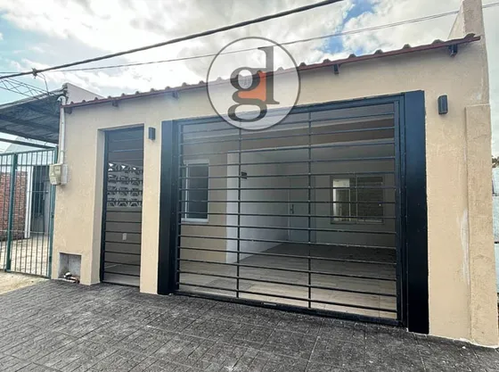 Moderna Casa A Estrenar En San José, Totalmente Remodelada.