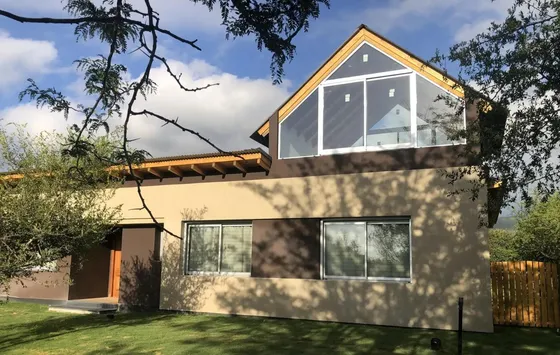 Casa En Venta - 5 Dormitorios 4 Baños - Cochera - 1.502mts2 - Córdoba