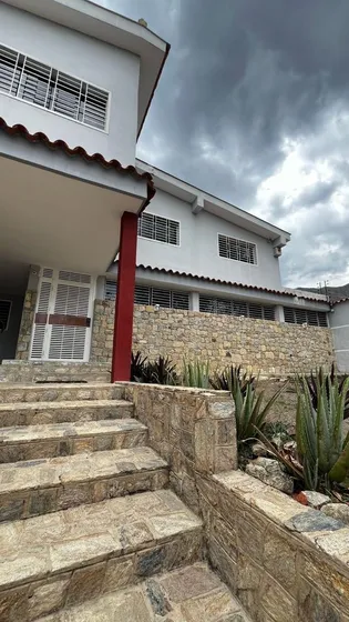 Se Vende Casa Urb El Castaño 