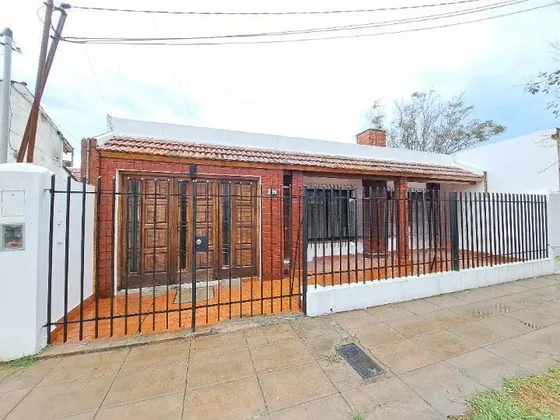Venta Casa En Lote Propio 4 Ambientes, Escucho Ofertas!