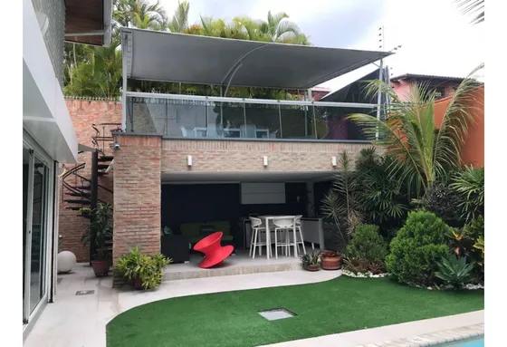 Se Vende Casa 470m2 Los Samanes 5078
