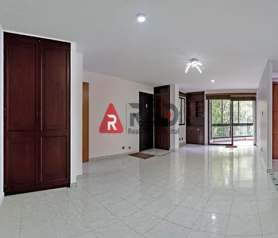 Apartamento En Venta En El Barrio Centenario Cali
