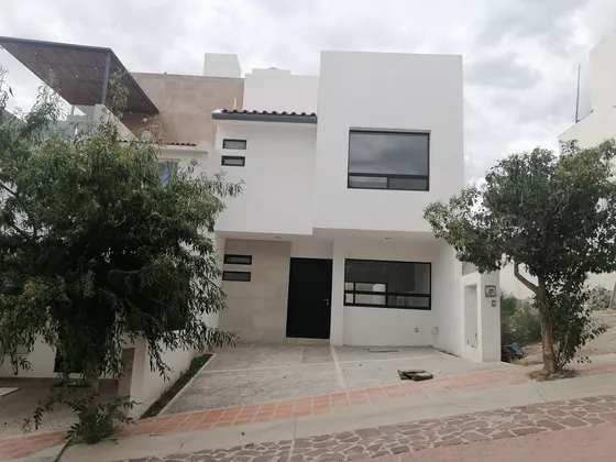 Casa En Condominio   (pedregal De Schoenstatt)