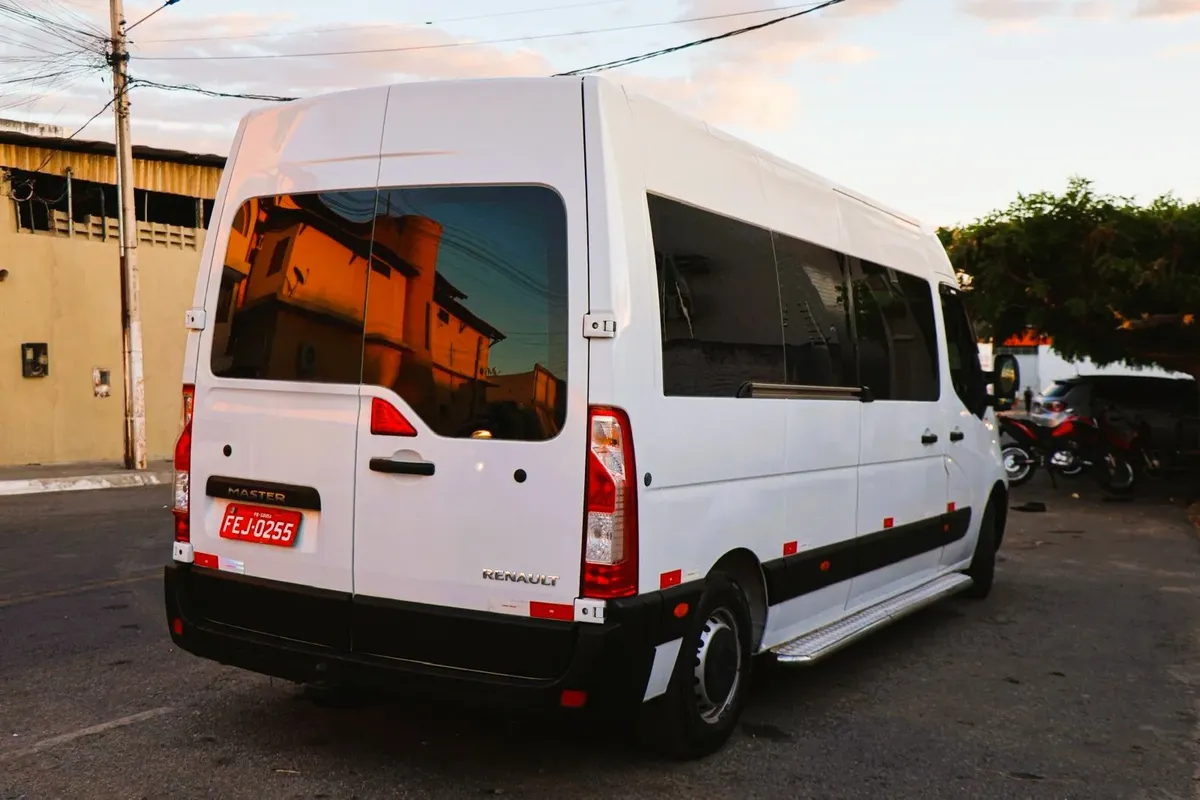 Renault Master Minibus 2019 2.3 Executive L3h2 16l 5p — foto 5