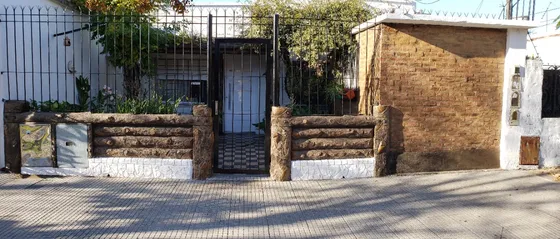 Casa Excelente Estado, Renovada. 147m. En Wilde