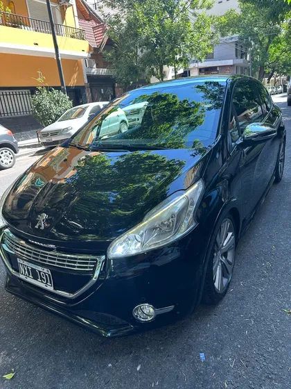Peugeot 208 1.6 Xy