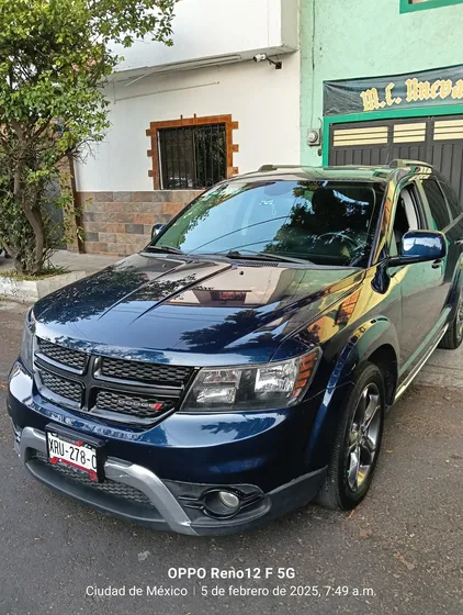 Dodge Journey 2.4 Sxt 5 Pasajeros Plus At