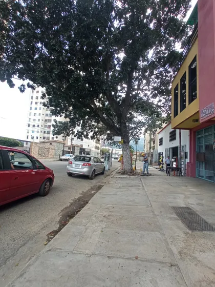 Depósito Con Local En Los Guayabitos 300 Metros Socc