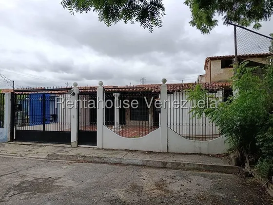 Bella Comoda Y Fresca Casa En Venta En Valle Hondo Cabudare Rah Ve