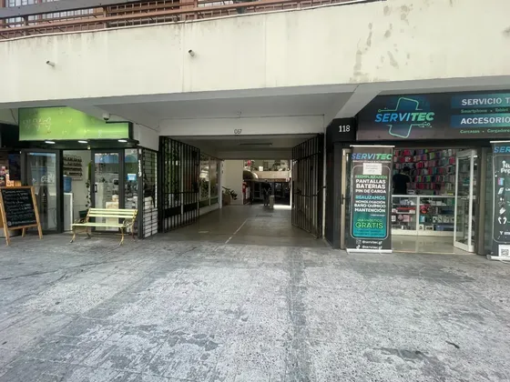 Ideal Inversionistas, Local Rentando. Metro Tobalaba