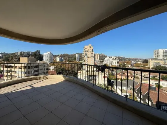 Oportunidad: Excelente Y Amplio Departamento En Los Orientes