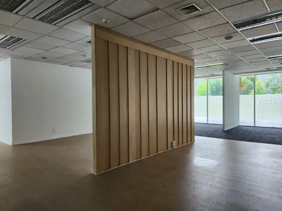 Ciudad Empresarial 270 M2 Primer Piso Habilitada Trifasico