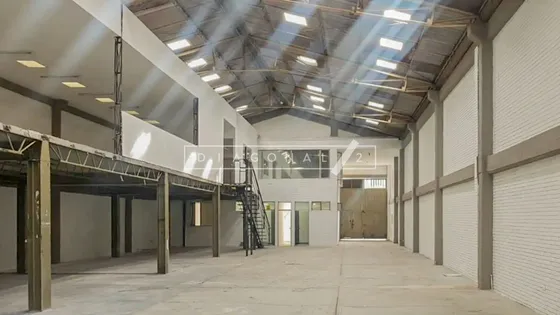 Bodega Industrial En Arriendo En Montevideo