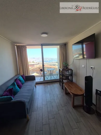Departamento En Arriendo De 2 Dorm. En Valparaíso