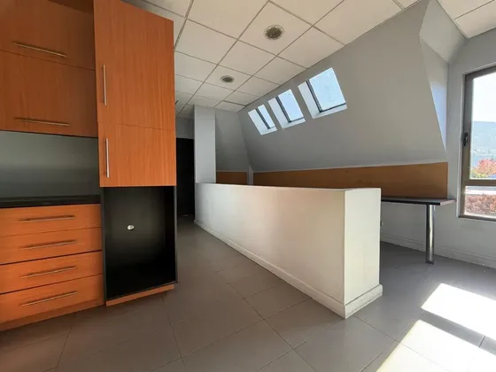 106 M2 Habilitados En Arriendo Luis Pasteur