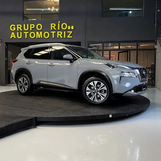 Nissan X-trail 2.5 Exclusive 2 Filas At