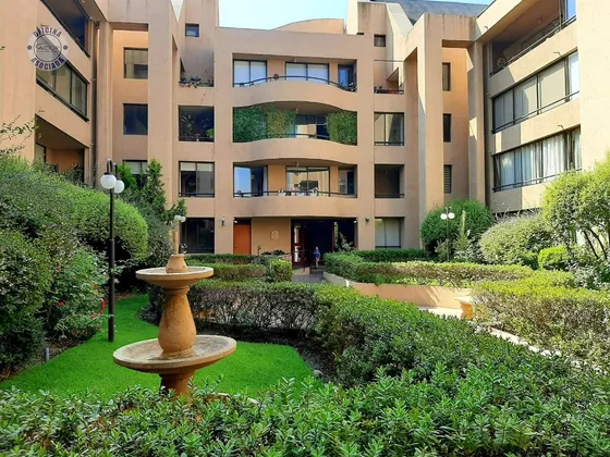 Departamento En Venta De 4 Dorm. En Lo Barnechea