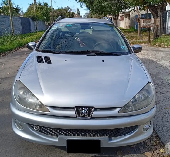 Peugeot 206 1.6 Sw Xt Premium Abs