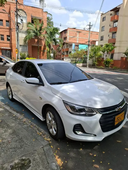 Chevrolet Onix 1.0t Premier Sedan At