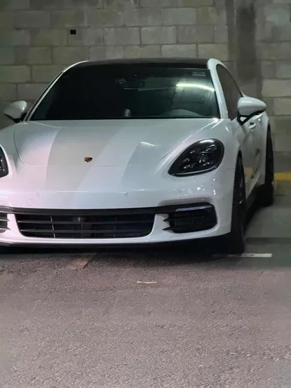 Porsche Panamera 4s