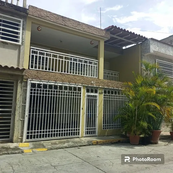 Casa En Country Club Buenaventura / Guatire, Totalmente Remodelado
