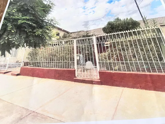 Casa 4 Dormitorios Entrada De Auto (2) Precio Conversable