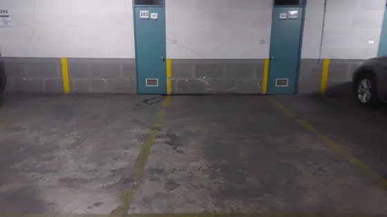 Venta De 2 Box Estacionamiento Y Bodega En Maipú
