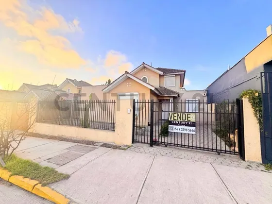 Se Vende Casa Con Potencial Comercial En Los Perales