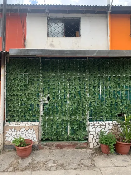 Rebajada Para Venderse Casa Pareada En El Bosque