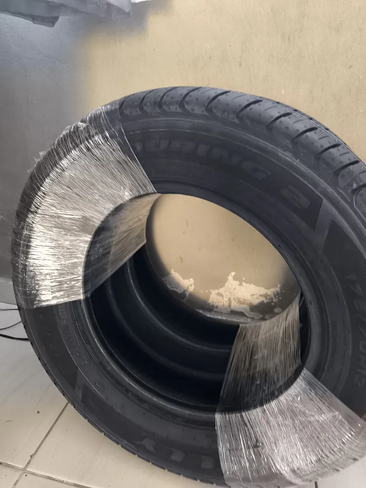 Kit 4 Pneus 175/70r13 Kelly Edge Touring Goodyear 82t - Imagem 3