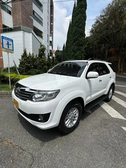 Toyota Fortuner 2.7l 4x4