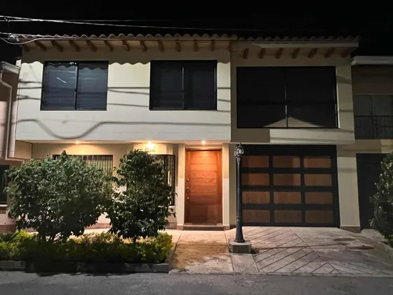 Hermosa Casa En Venta Cerca A La Uco Rionegro, Antioquia