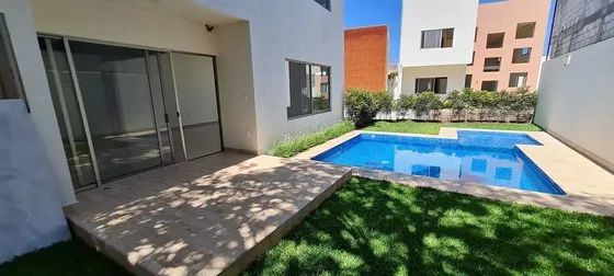 Casa En Venta En Lomas De Cuernavaca, Temixco, Morelos