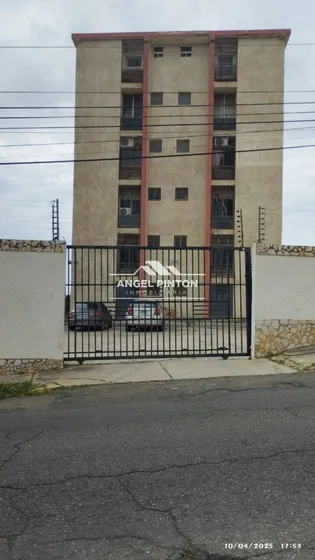 Apartamento En Alquiler En Valle Frio Maracaibo Api 828282