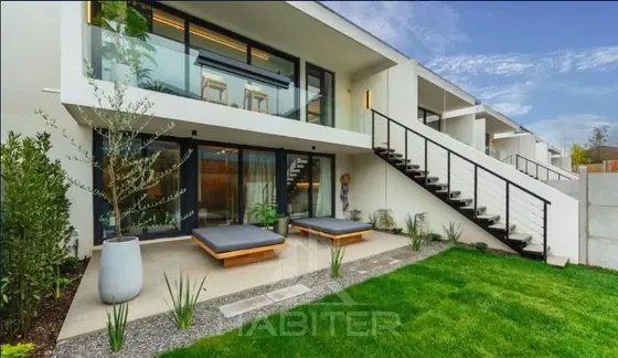 Casa En Venta En Los Dominicos, Las Condes
