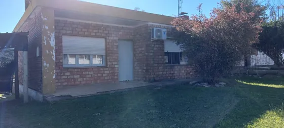 Vendo Casa En Colonia Suiza ( Nueva Helvecia)posible Permuta