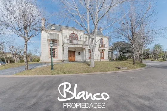 Casa  En Venta En Septiembre, Escobar, G.b.a. Zona Norte