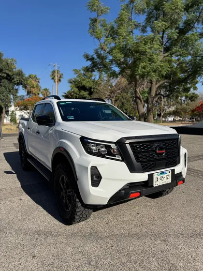 Nissan Frontier Pro-4x 4x4