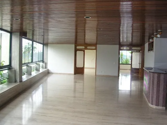 Apartamento En Venta Colinas De Valle Arriba 23-9565 Lv